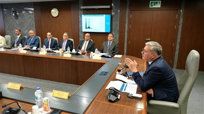 خطة متكاملة للتكنولوجيات الرقمية وكفاءة الطاقة بمواقع العمل البترولى