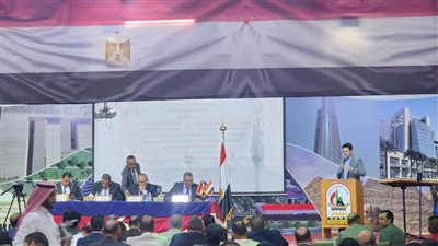 قنصل مصر العام بالرياض: وزارة الخارجية حريصة على الارتقاء بالخدمات القنصلية المقدمة للمصريين في الخارج