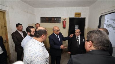وزير العدل يتفقد أعمال تطوير محكمة جنوب الجيزة الابتدائية