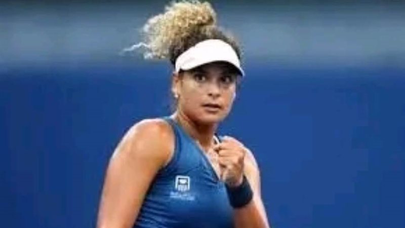 البطلة ميار الشريف