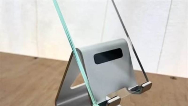 الهاتف الشفاف