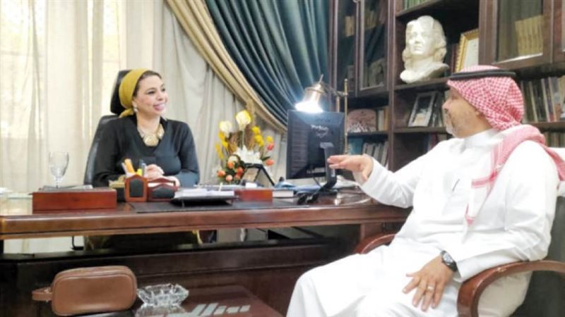 الدوسرى مع رئيس مجلس