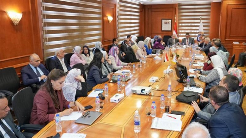 اجتماع لجنة قطاع