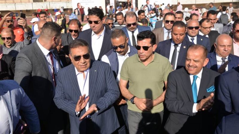 افتتاح الملعب