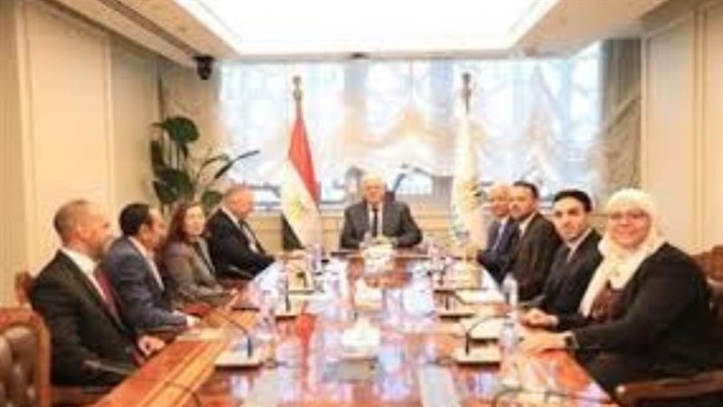 خلال اللقاء