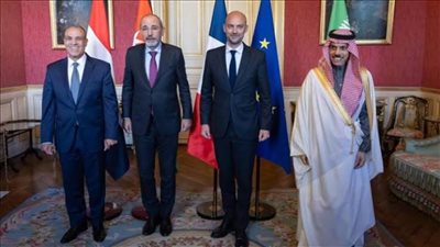 باريس: وفد اللجنة الوزارية المكلفة من القمة العربية الإسلامية يبحث جهود إنهاء العدوان عن غزة