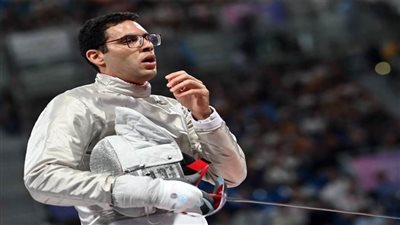 محمد عامر يتأهل لدور الـ32 بكأس العالم لسلاح السيف