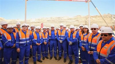 محطة ضغط غاز ومنجم فوسفات.. وزير البترول يضع الوادي الجديد على خريطة التنمية الصناعية