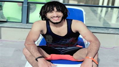 تنبأ بوفاته.. أهالي سمالوط بالمنيا يشيعون جثمان طالب غرق بنهر النيل.. صور