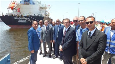  رئيس الجمارك : سنحقق مستهدفاتنا.. وينخفض زمن الإفراج الجمركي إلى يومين فقط بنهاية ٢٠٢٥