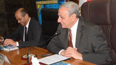 بالصور.. محافظ الغربية ورئيس البورصة المصرية يفتتحان مؤتمر “البورصة للتنمية