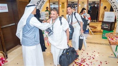 وصول قافلة من حجاج مصر وفلسطين القادمين برًا لمدينة استقبال الحجيج بمحافظة خيبر