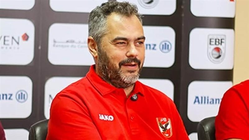 الإسباني أوجستي بوش