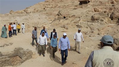 عاجل.. الكشف عن ثلاث مقابر جديدة لكبار رجال الدولة بذراع أبوالنجا في الأقصر