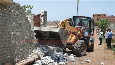 تنفيذ 14 قرار إزالة على مساحة 27 قيراطًا في كفر الشيخ