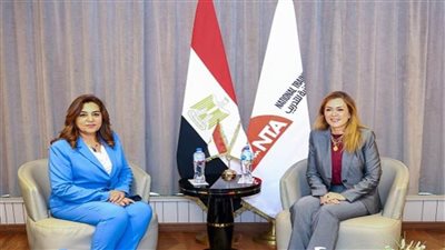 وزيرة التنمية المحلية تشارك في المقابلات الشخصية لبرنامج المرأة تقود للتنفيذيات بالأكاديمية الوطنية للتدريب