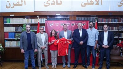 أحمد موسى يوجه رسالة لبعض الأندية: ركز مع ناديك وملكش دعوة بالأهلي