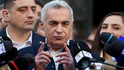 المرشح اليميني المتطرف كالين جورجيسكو يعلن اعتزاله العمل السياسي في رومانيا