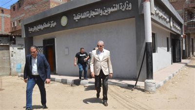 بالصور.. محافظ الغربية يتابع الخدمات بقريتي الرجدية وحصة شبشير في جولة مفاجئة