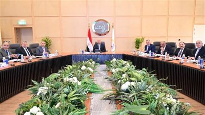 وزير النقل يؤكد ضرورة استمرار الدورات التدريبية للعاملين بشركة صيانة وخدمات السكك الحديدية