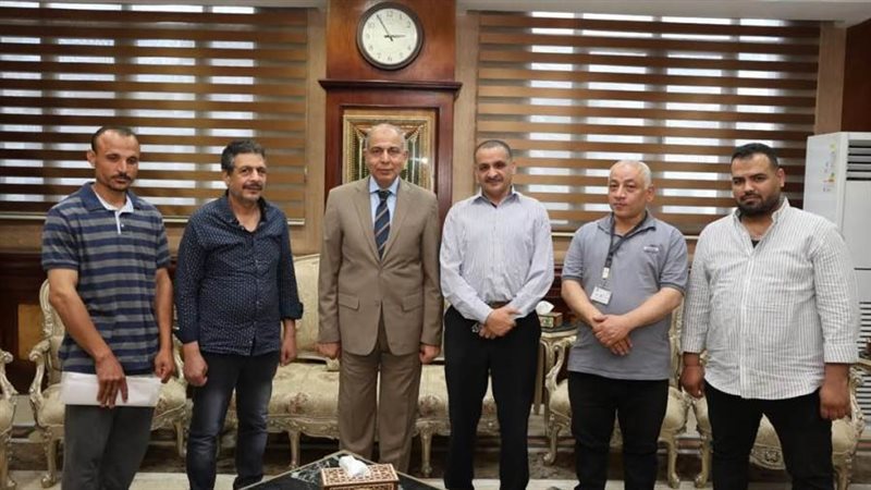 محافظ المنيا خلال