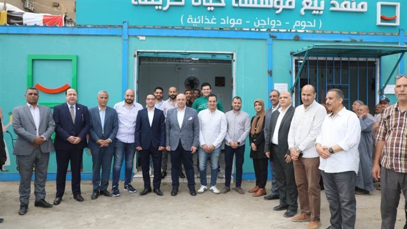 افتتاح معرض ببنى