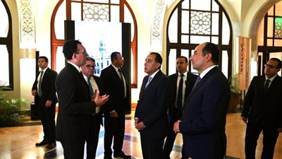  رئيس الوزراء يشهد احتفالية شركة 