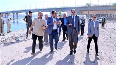 محافظ سوهاج يتفقد المرحلة الثانية من كورنيش أخميم بطول 3 كيلومترات ويؤكد المشروع نقلة نوعية في مجال الترفيه والسياحة