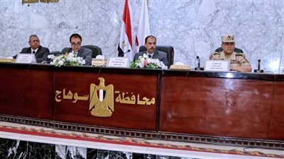 محافظ سوهاج يبحث استعدادات المحافظة لاستقبال عيد الأضحى المبارك .. ويناقش عددا من الملفات التي تهم المواطنين