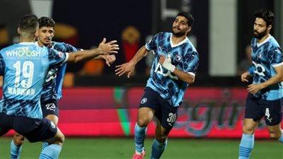 جولة الحسم| 3 أهداف وطرد.. ملخص الشوط الأول بين بيراميدز وسيراميكا كليوباترا