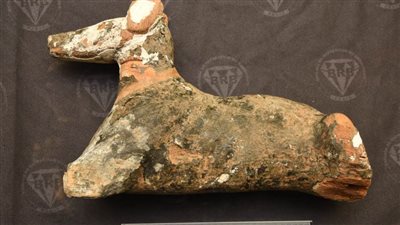 بالصور.. وزارة السياحة والآثار تتسلّم سبع قطع أثرية مستردة من فرنسا