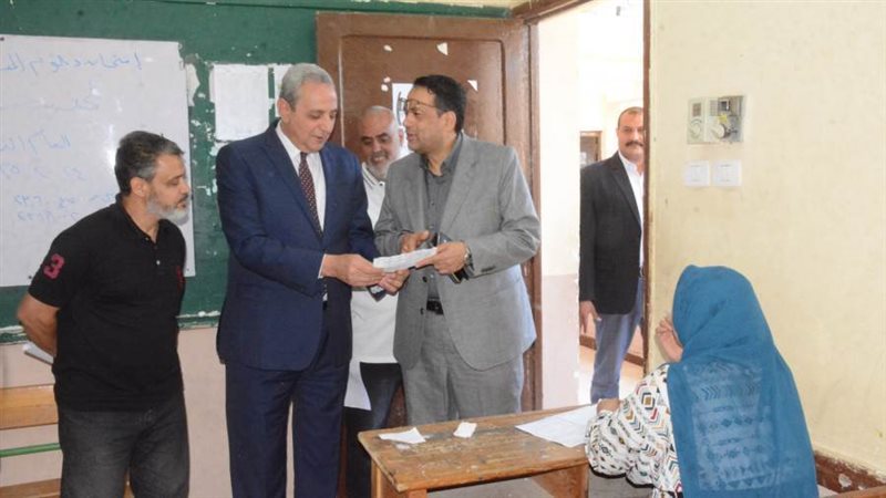 محافظ الغربية خلال