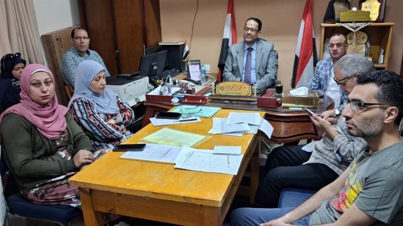 وكيل الوزارة داخل