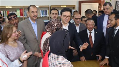 وزير الثقافة ومحافظ سوهاج يفتتحان بيت ثقافة أخميم بعد تطويره ورفع كفاءته