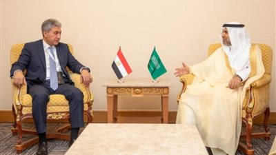 وزير السياحة والآثار يتوجه في زيارة للمملكة العربية السعودية