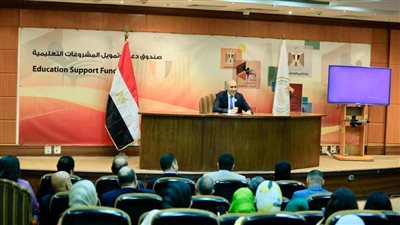 عاجل| عبداللطيف: مقترح عقد امتحانات الثانوية العامة في الجامعات لا يزال قائمًا