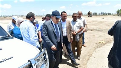 محافظ الدقهلية يتفقد إنشاء مصنعي تدوير المخلفات البلدية والزراعية ببلقاس