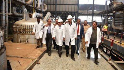 محافظ الدقهلية يتفقد مصنع تكرير السكر ببلقاس 