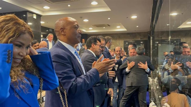 د. أشرف صبحى في الدفاع