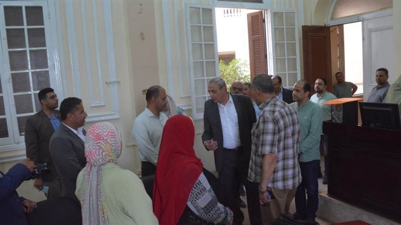 محافظ الغربية خلال