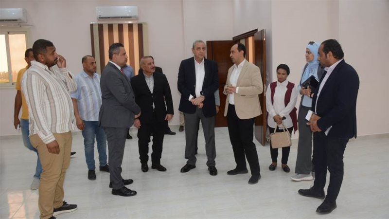 محافظ الغربية خلال