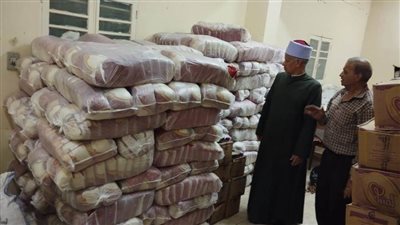الأوقاف تهدى محافظة أسوان 2000 شنطة مواد غذائية 