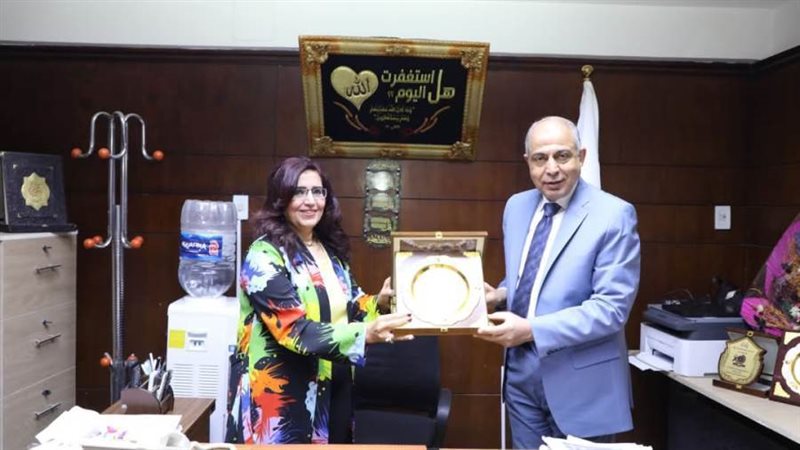 محافظ المنيا بمديرية