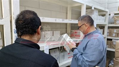 وكيل صحة كفر الشيخ يتفقد مخازن إدارة الصيدلة 
