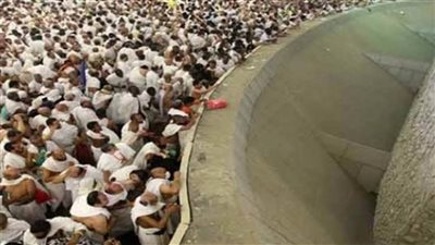 حجاج بعثة القرعة يواصلون رمي الجمرات في ثاني أيام التشريق