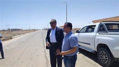 محافظ مطروح: إقالة نائب رئيس مدينة براني وإحالة مدير النظافة للتحقيق