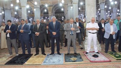  محافظ الغربية يؤدي صلاة الجمعة في مسجد السيد البدوي