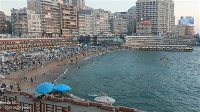 إقبال كبير من الزائرين والمصطافين على الإسكندرية خلال عيد الأضحى