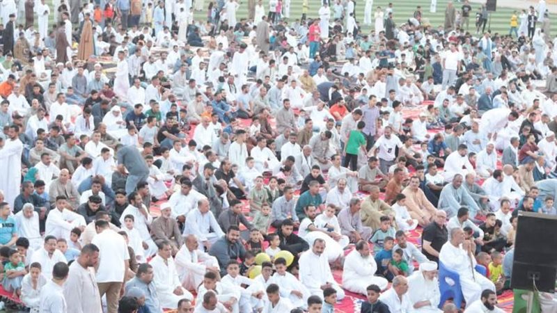 المصلون بمراكز الشباب