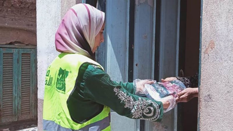 توزيع لحوم الأضاحى